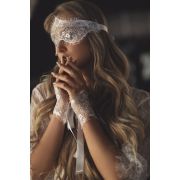 7219 Маска с наручниками бело-молочные